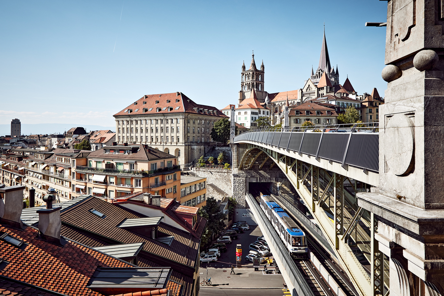 Foxtrail Citi Lausanne Vue Cathedrale et metro 24